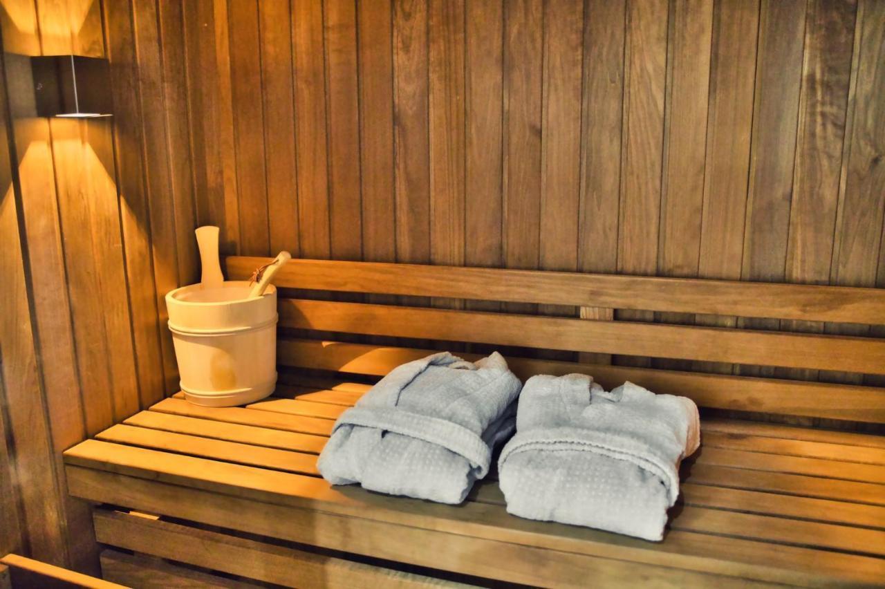 L'Oxalis Villa, Sauna Et Jaccuzi Privatif Bullion Екстер'єр фото